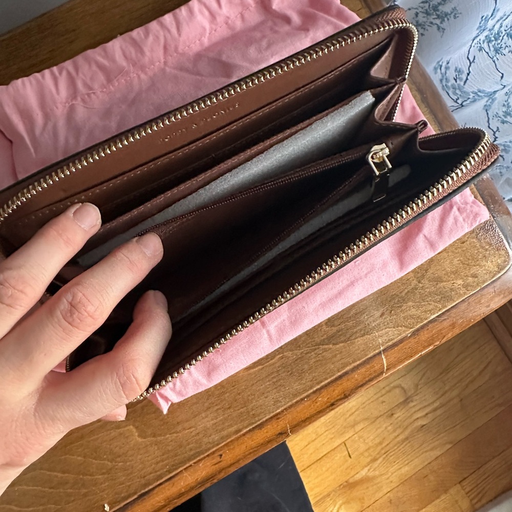 Poppy & Peonies Chestnut Essential Wallet - Picture 7 of 8